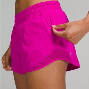 Lululemon NWT Hotty Hot High-Rise Lined Short 4” SONIC PINK